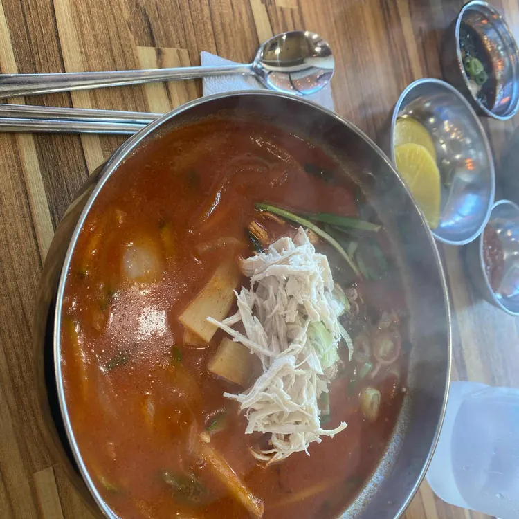 여남닭칼국수 사진