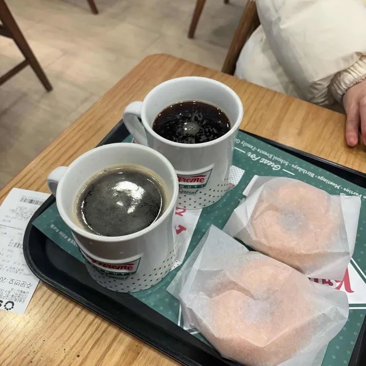 크리스피크림 도넛 사진