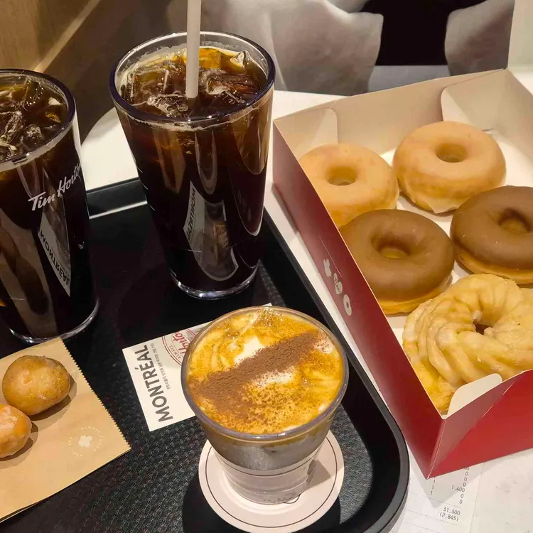 팀홀튼 사진