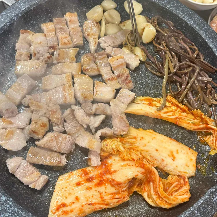 고대생막창 묵은지 생삼겹살 사진