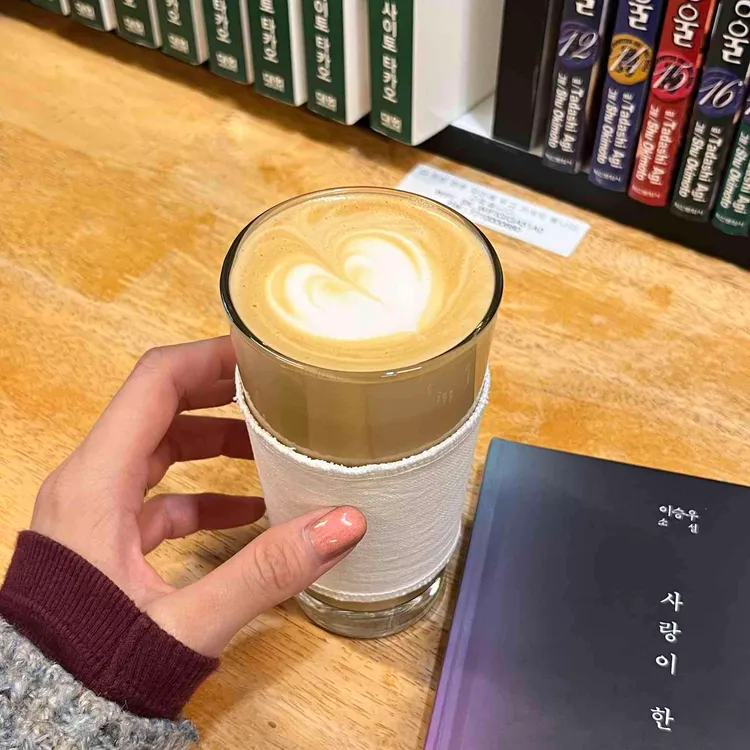 다크에디션커피 사진