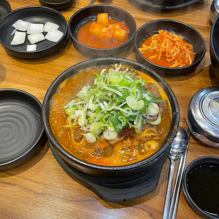 방가삼대얼큰한뼈해장국 사진