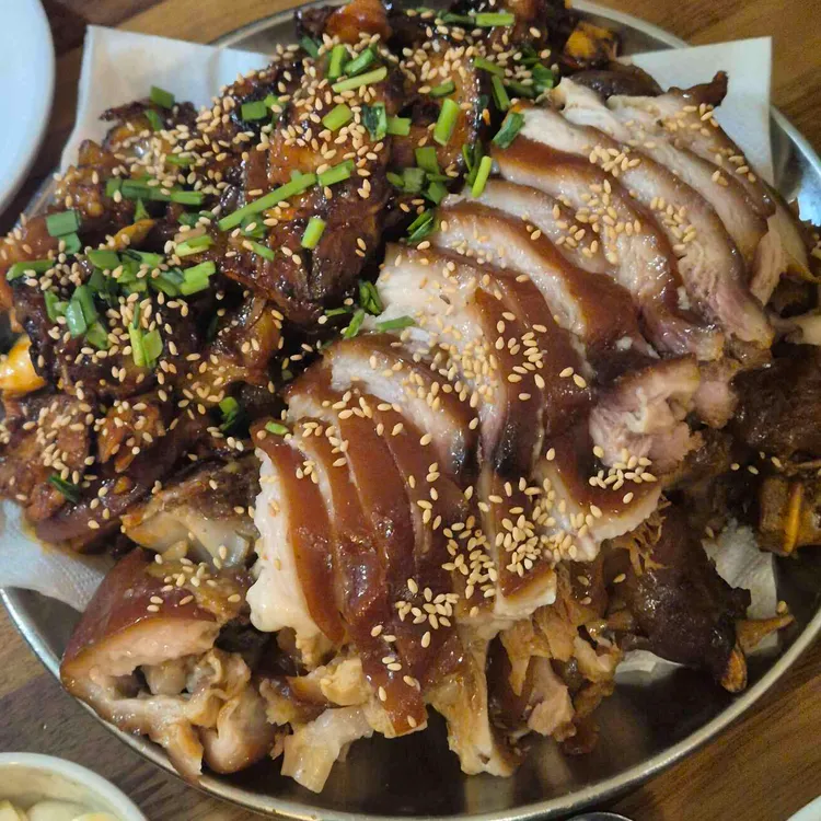 야탑옹기족발 사진