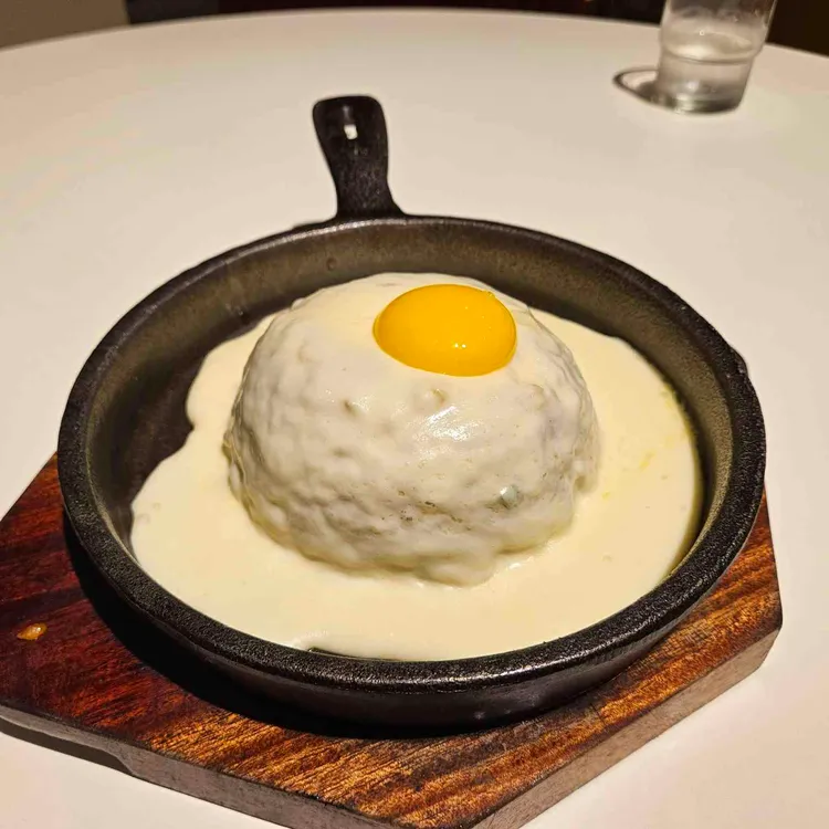 라일락식탁 사진