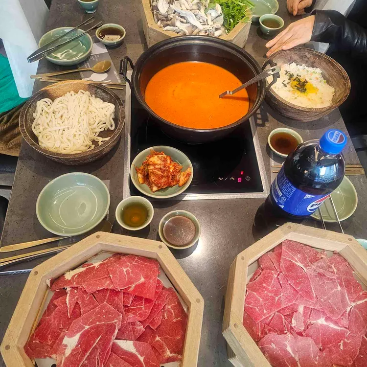 편백재 샤브 칼국수 사진