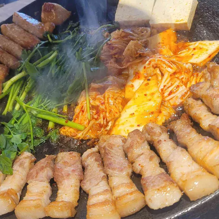 무쇠뚝삼겹 사진