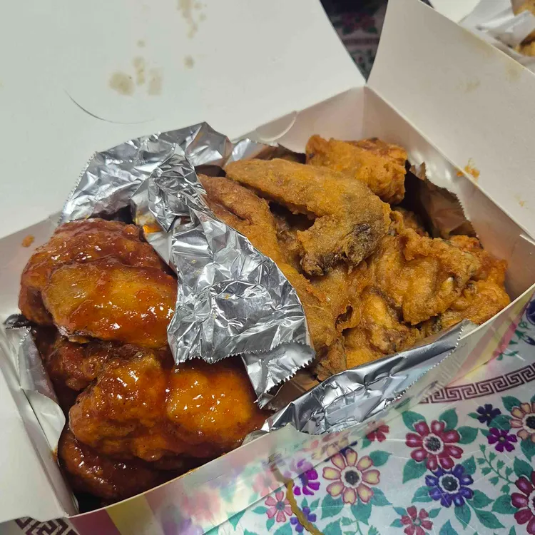 동큐치킨 사진