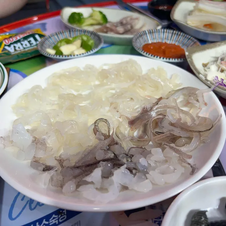 울릉도오징어횟집 사진
