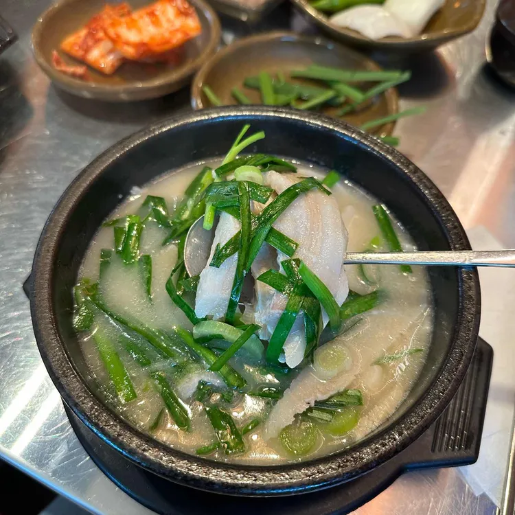 수변최고돼지국밥 사진