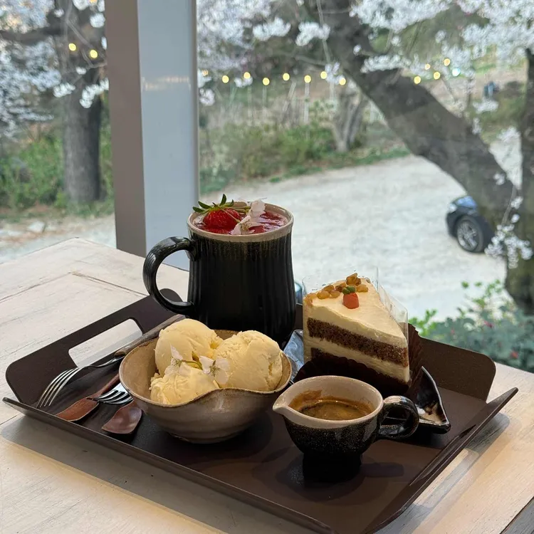 장유도예카페 사진