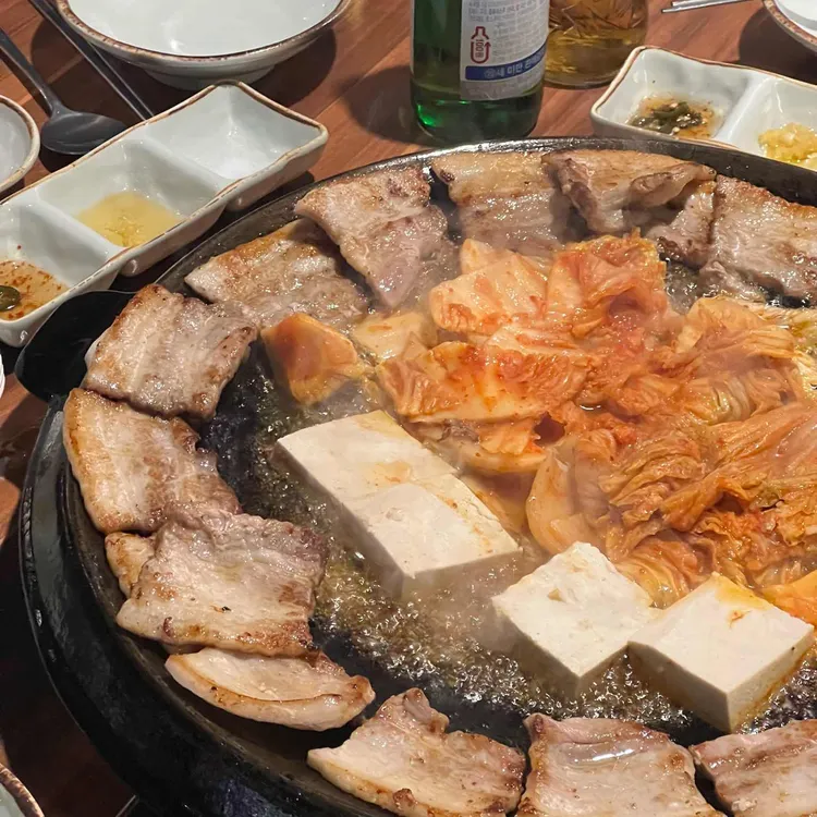 무쇠김치삼겹 사진