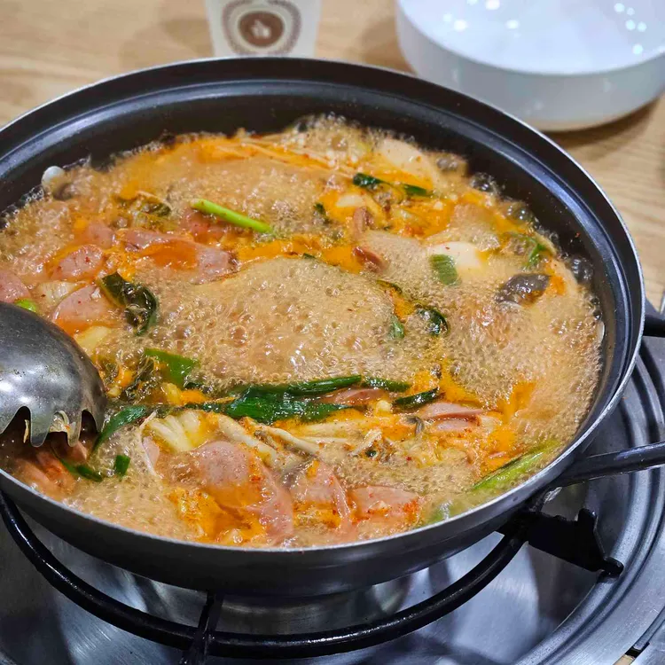 빨강우산부대찌개 사진