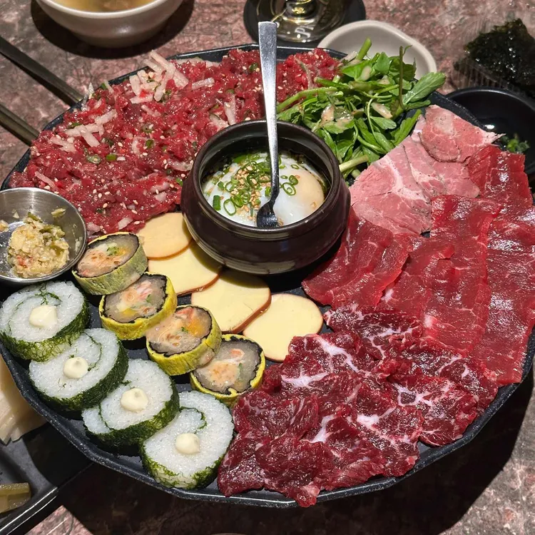 육술 사진