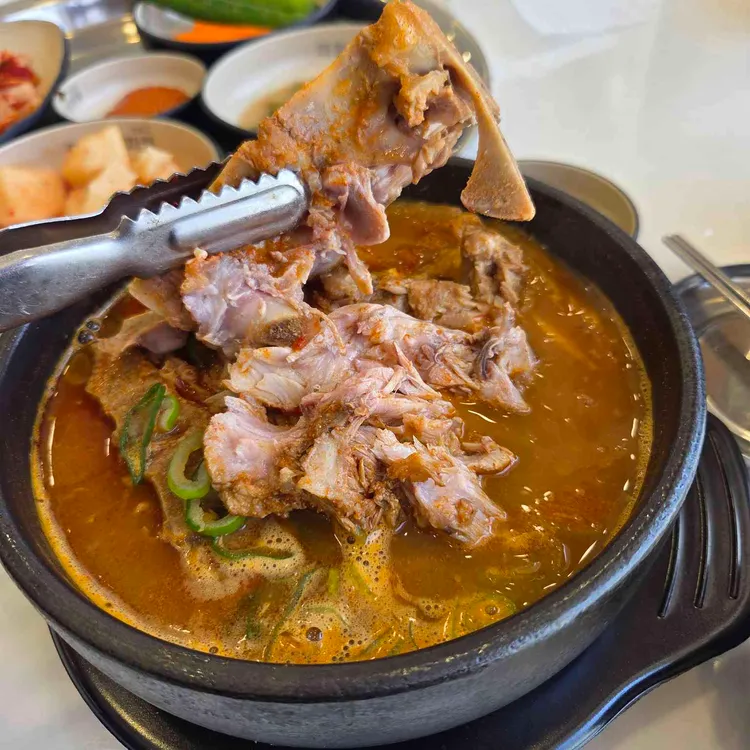 더본감자탕 사진