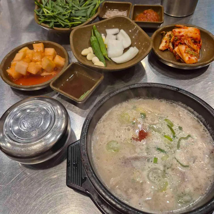 수변최고돼지국밥 사진