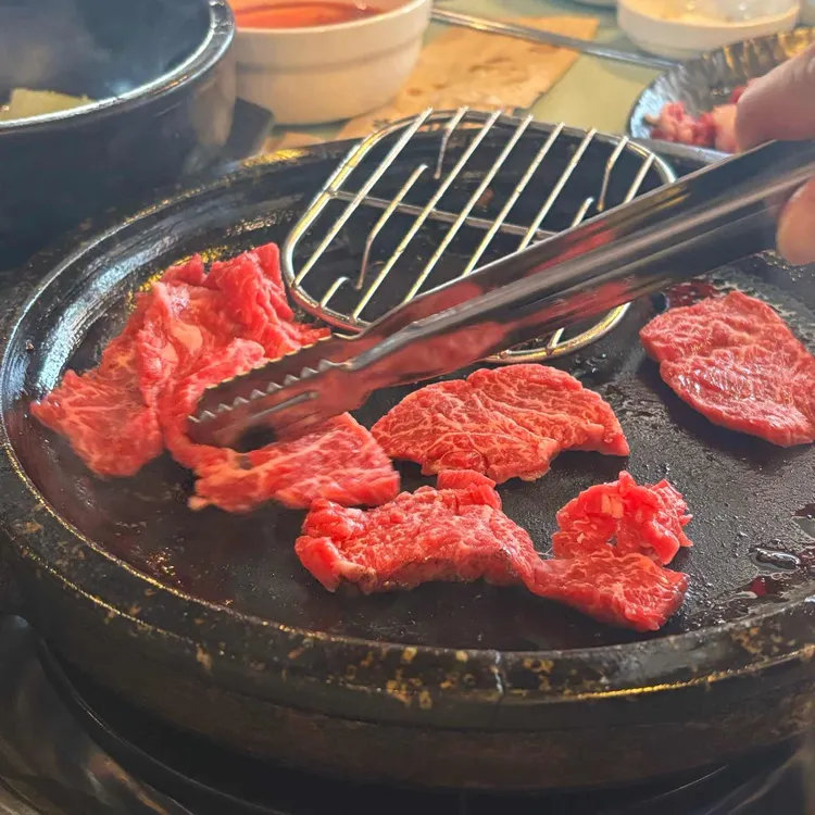 꾸석지돌판한우 사진