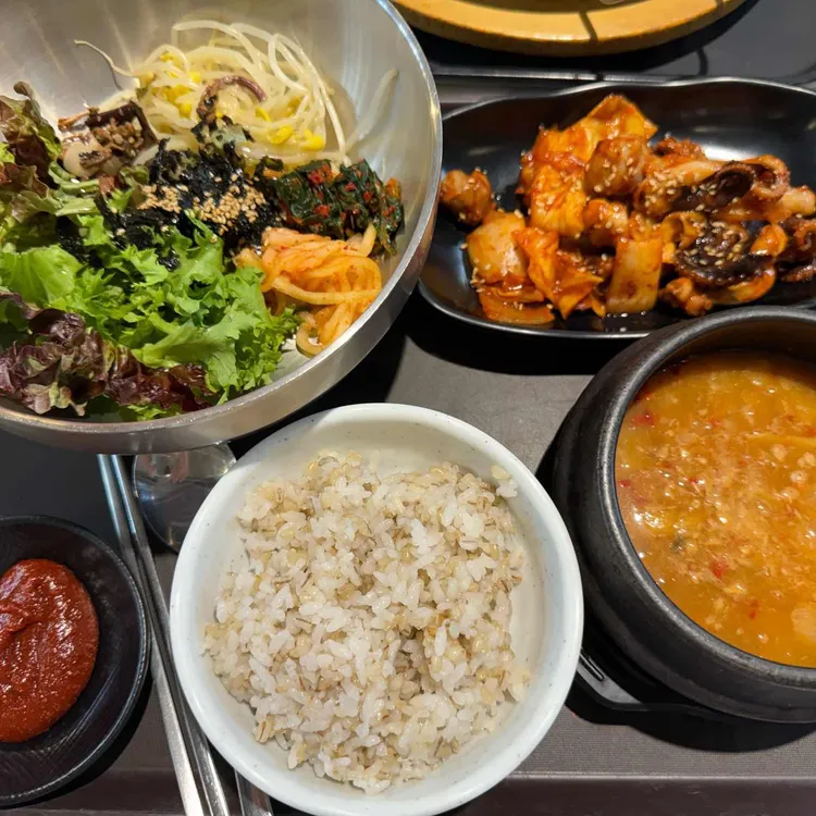 사월에보리밥과쭈꾸미 사진