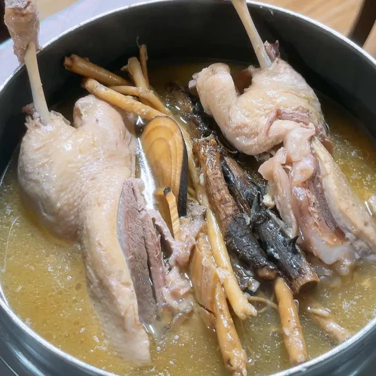 숲속의연못 사진