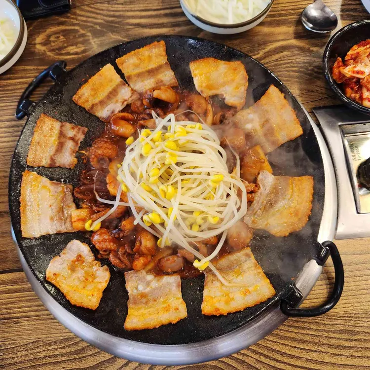 장충쭈꾸미&양푼김치탕 사진