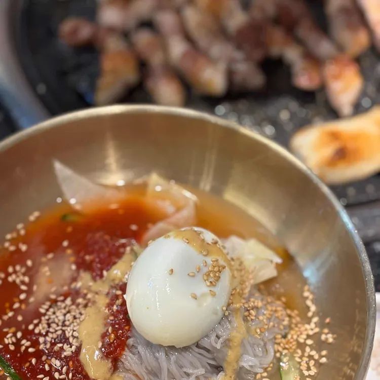 벽돌집 사진