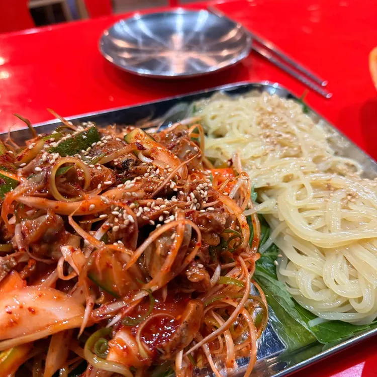 누구나홀딱반한닭 사진