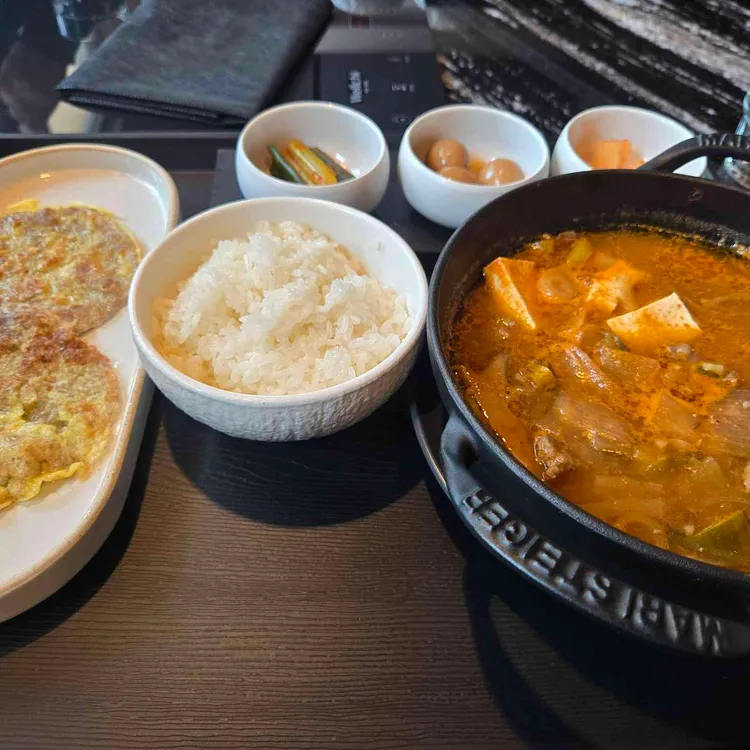 너애하누 사진