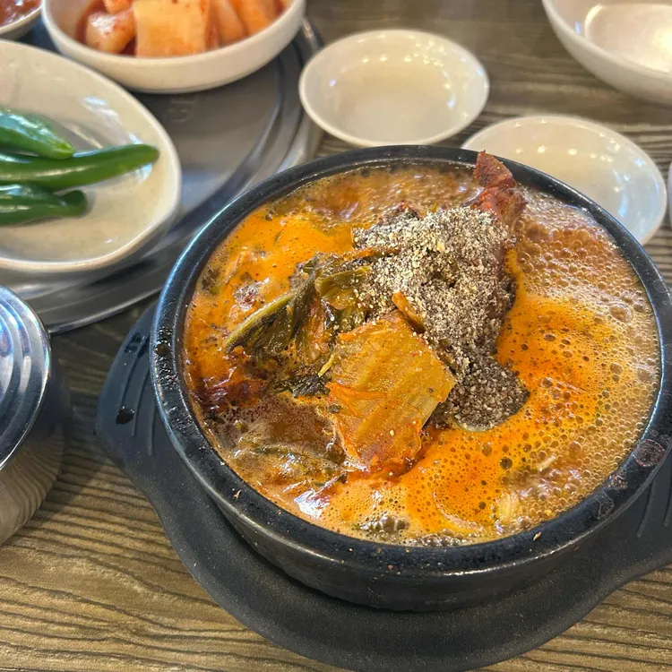 이대조뼈다귀감자탕 사진
