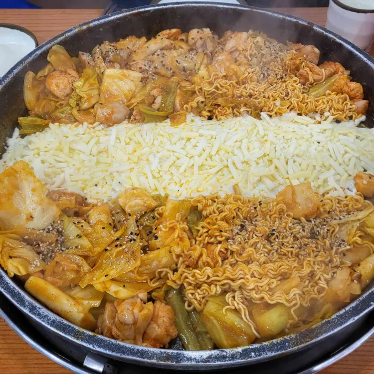 장인닭갈비 사진