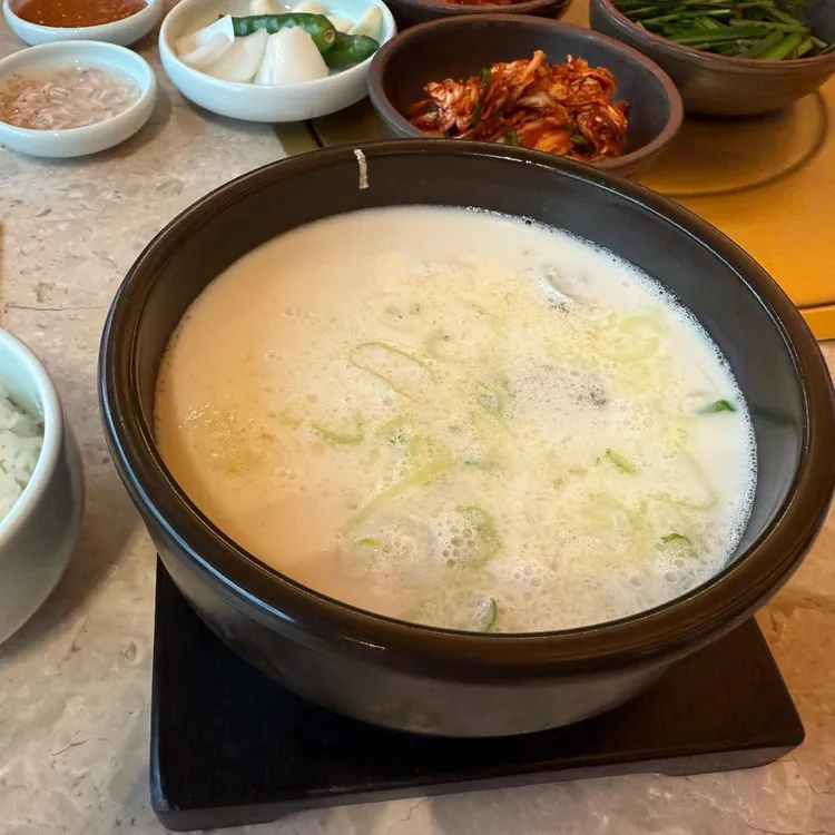 거대돼지국밥 사진