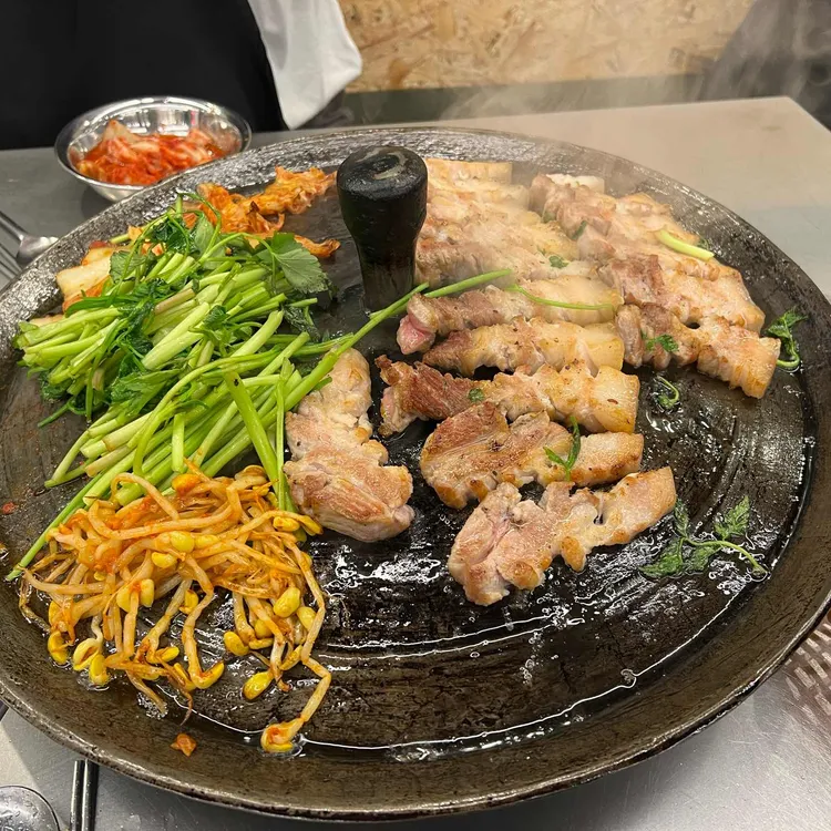 목구멍 사진
