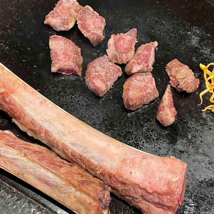 삼돌박이수라육간 사진