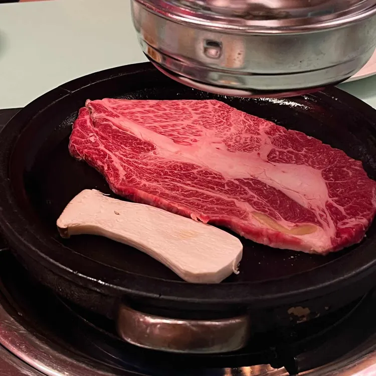 꾸석지돌판한우 사진