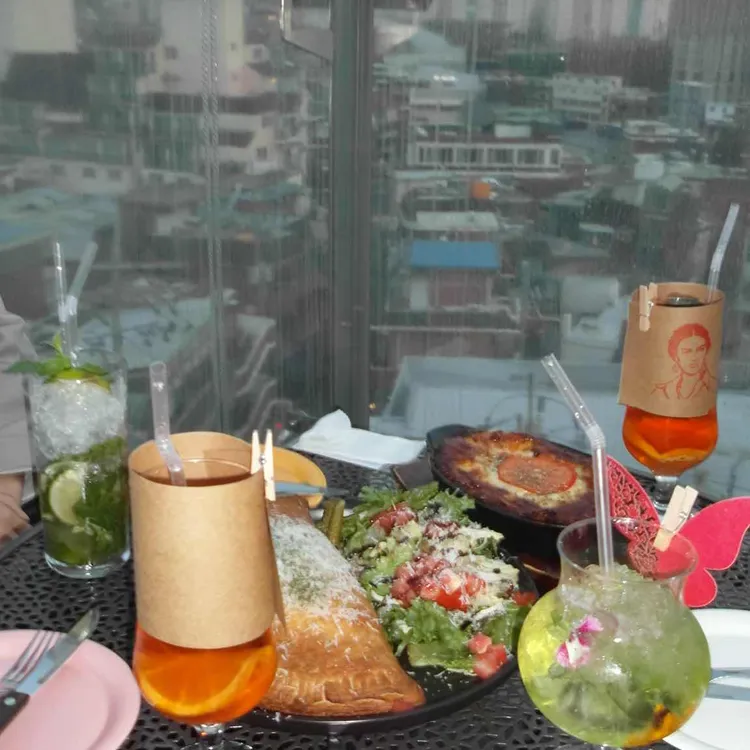 어글리소사이어티 사진