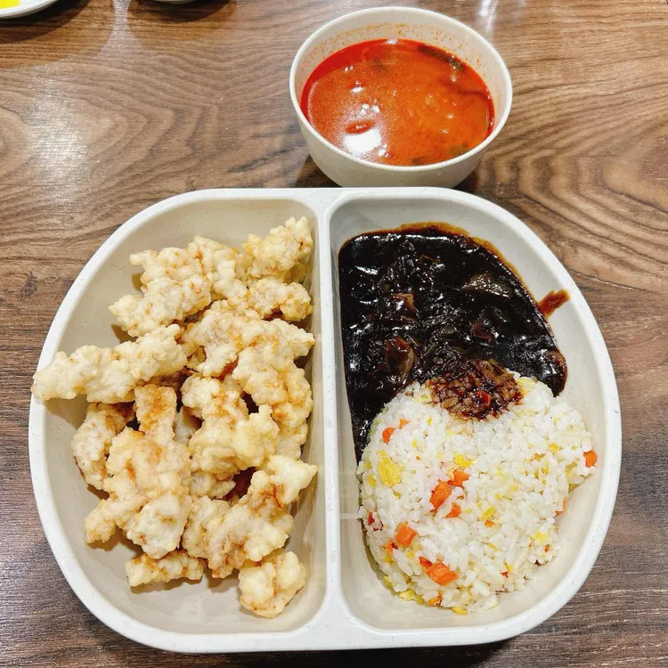 홍보석 사진