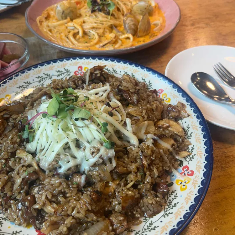 로니로티 사진