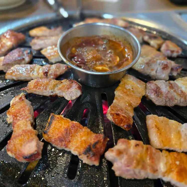 온천약돌한우돼지정육식당 사진