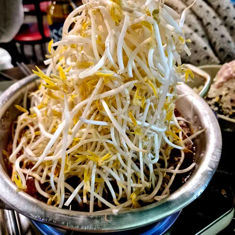 청춘닭발 사진