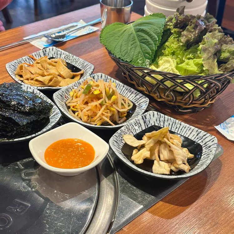 흑돼지 삼백식당 사진