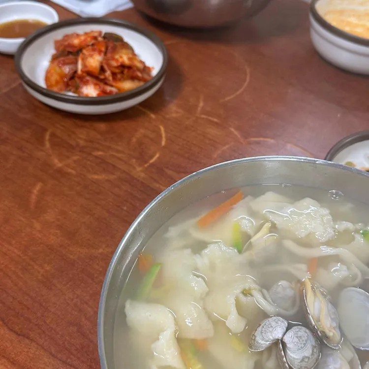 이모네손칼국수수제비 사진