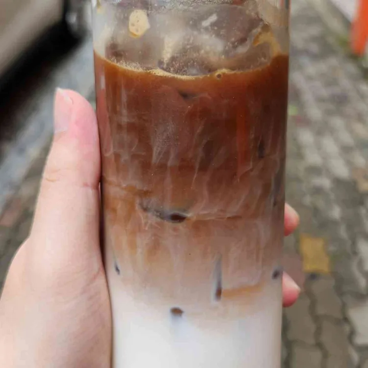 컴포즈커피 사진