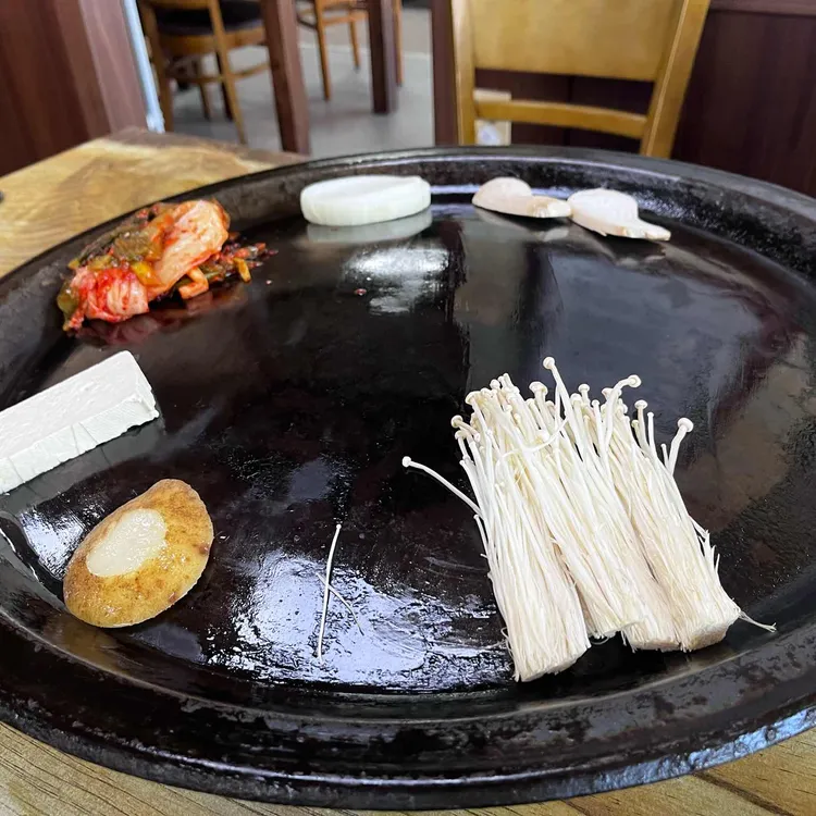왕뚜껑생삼겹살 사진