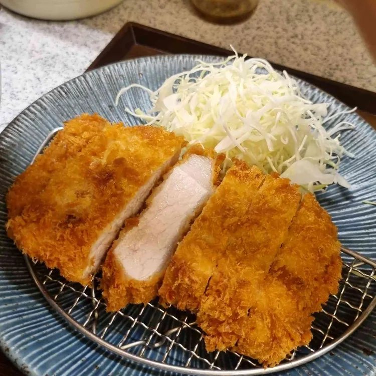 카츠몬스터 사진