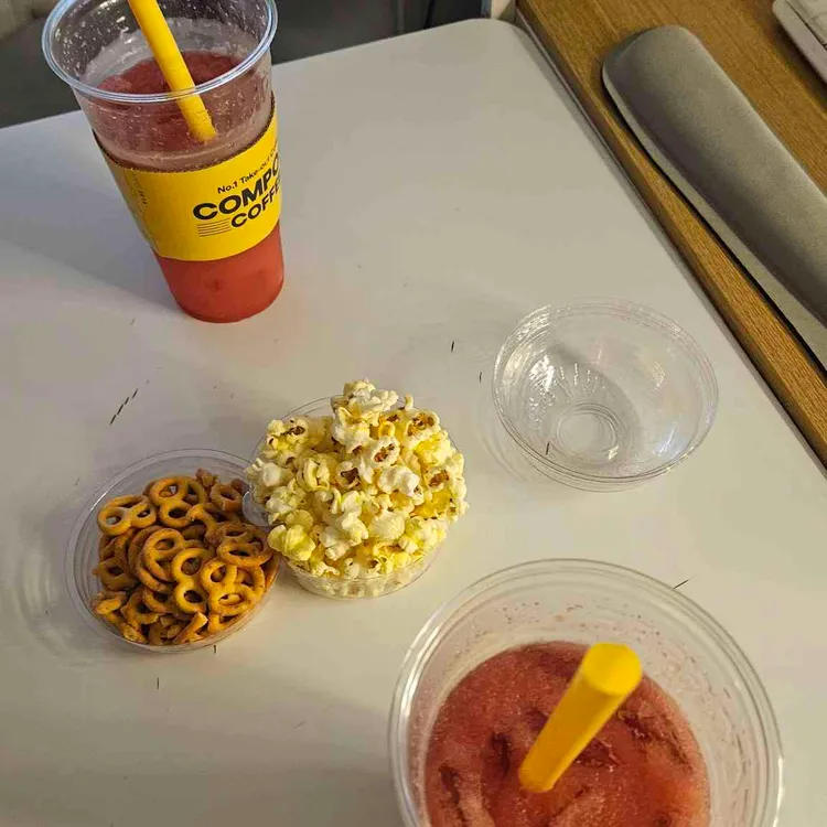 컴포즈커피 사진