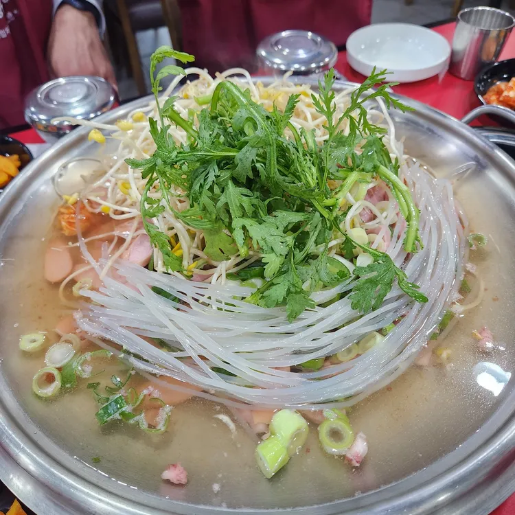 놀부부대찌개 사진