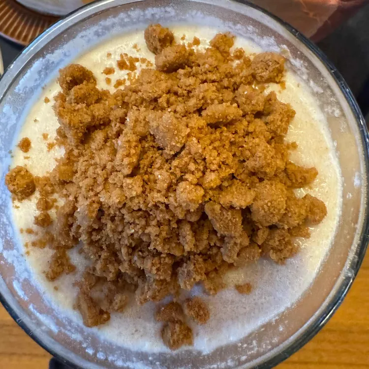 카페 포즈 사진