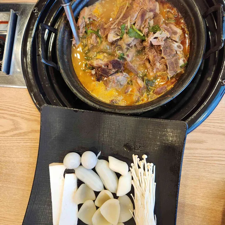 뼈대장감자탕 사진