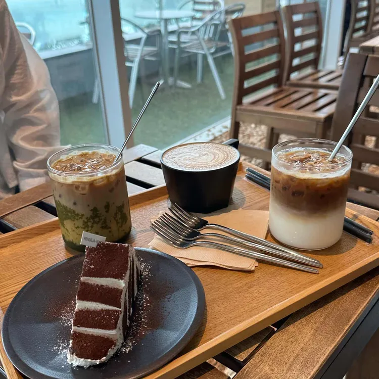 랑데자뷰 사진