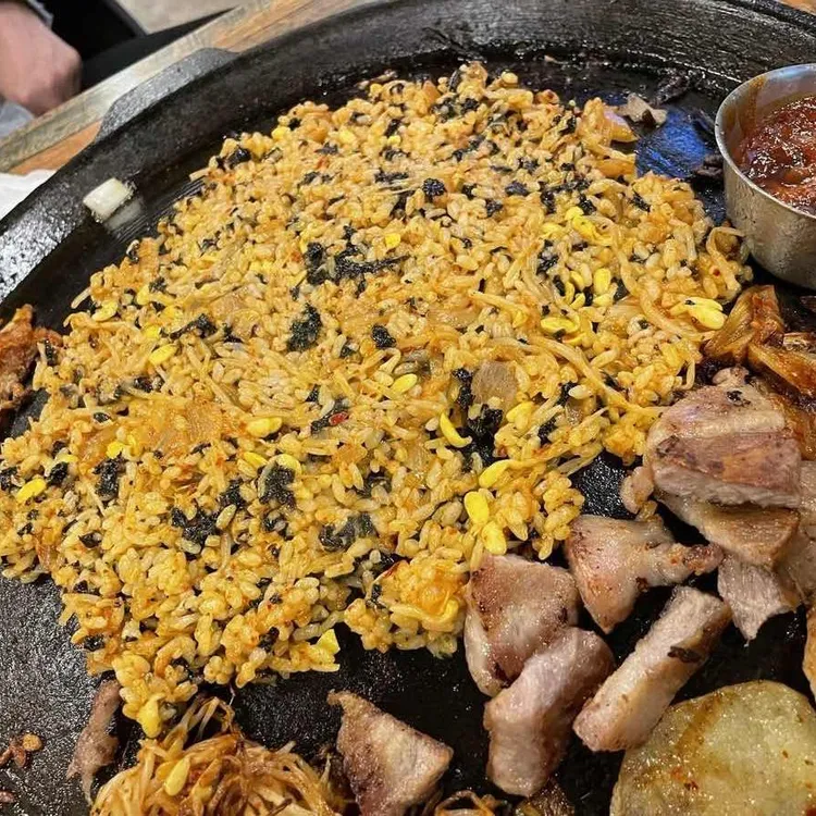 꼬기공장 사진