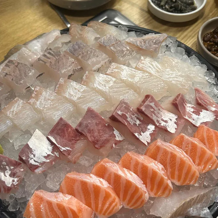 이순신 횟집 사진