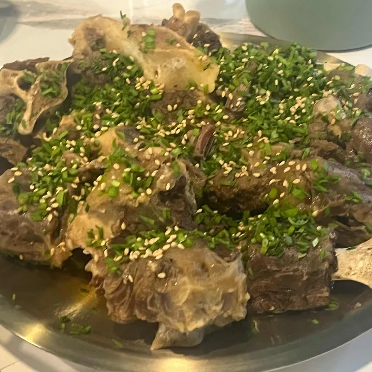 육수정 사진